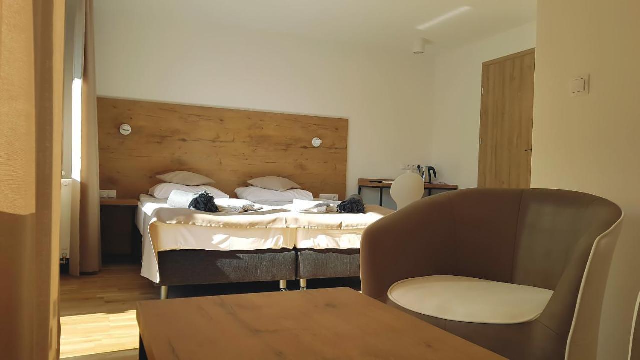 Wodnik Uslugi Hotelarskie, Apartamenty Rowy  Exterior photo